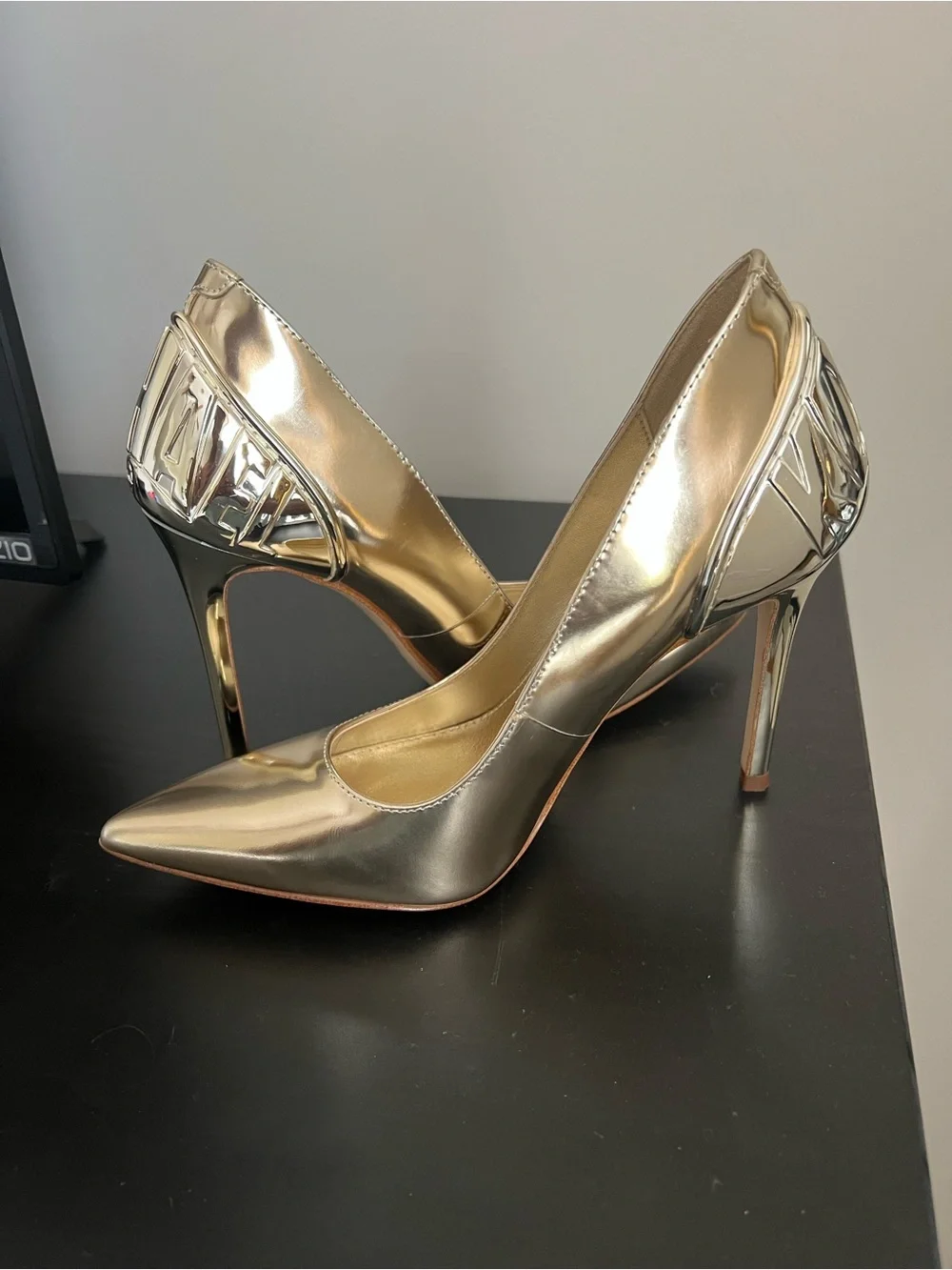 Michael Kors sophisticated michael